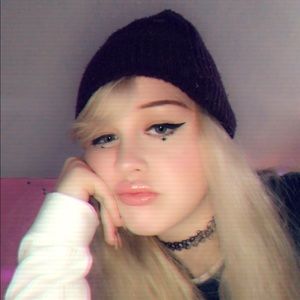 Meet your Posher, Layne